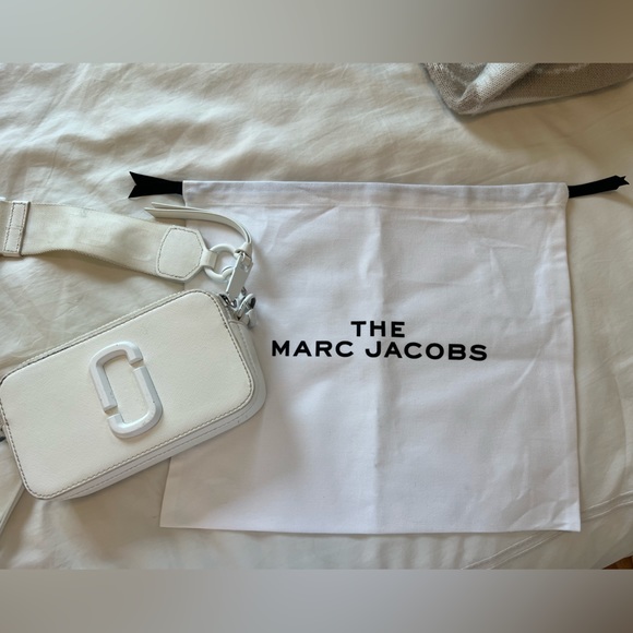 Marc Jacobs Snapshot Bag in Moon White - Picture 3 of 7